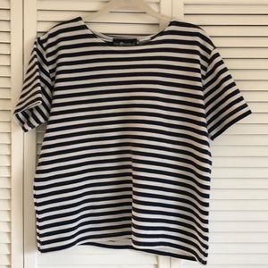 NAVY AND WHITE STRIPED KNIT TOP